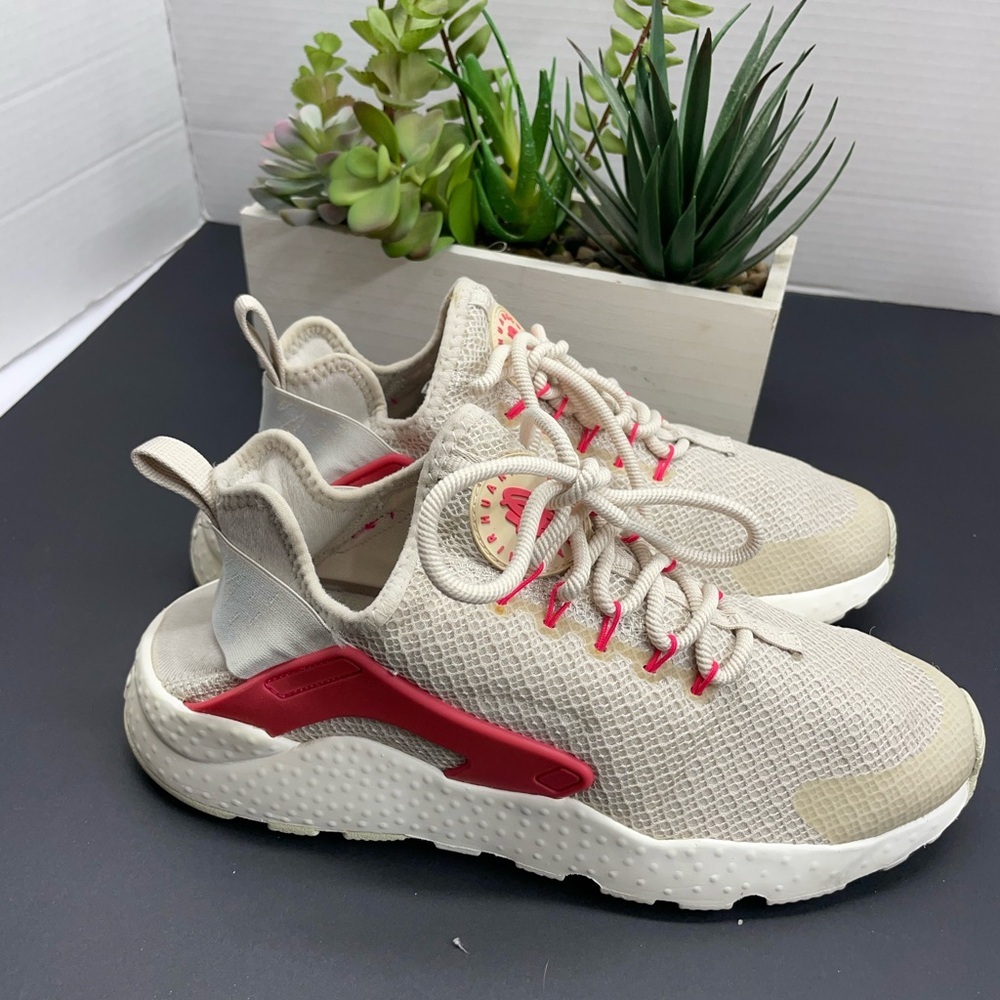 Nike Cream and Red Sneakers Modern Chunky Design